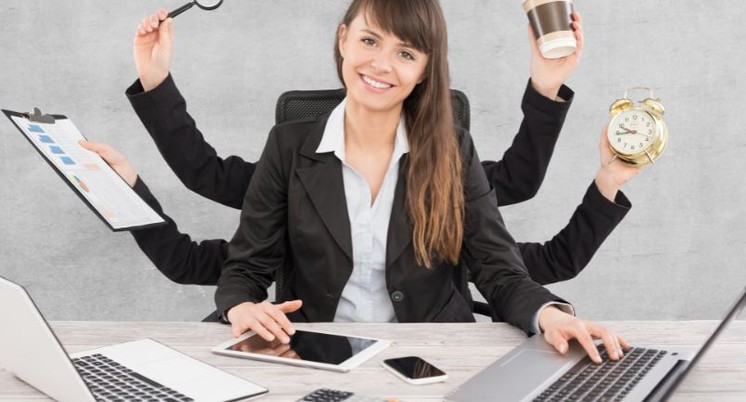 Carreira em T: o que é e por que esse modelo profissional ganhou espaço no mercado